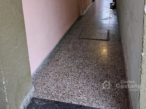 Depto Tipo Casa en Venta 50 años