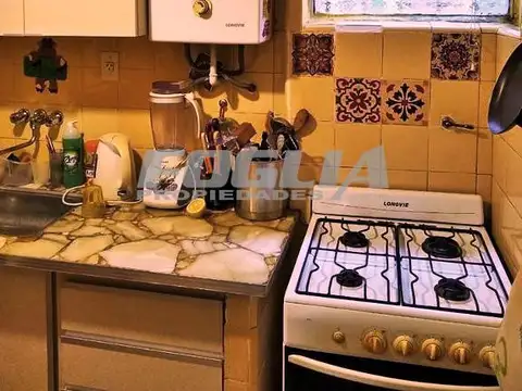 Depto Tipo Casa en Venta 60 años