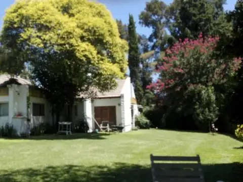 Casa en Venta en Los Robles del Monarca, USD 145.000