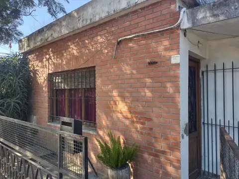 VENTA CASA 4 AMBIENTES TORTUGUITAS