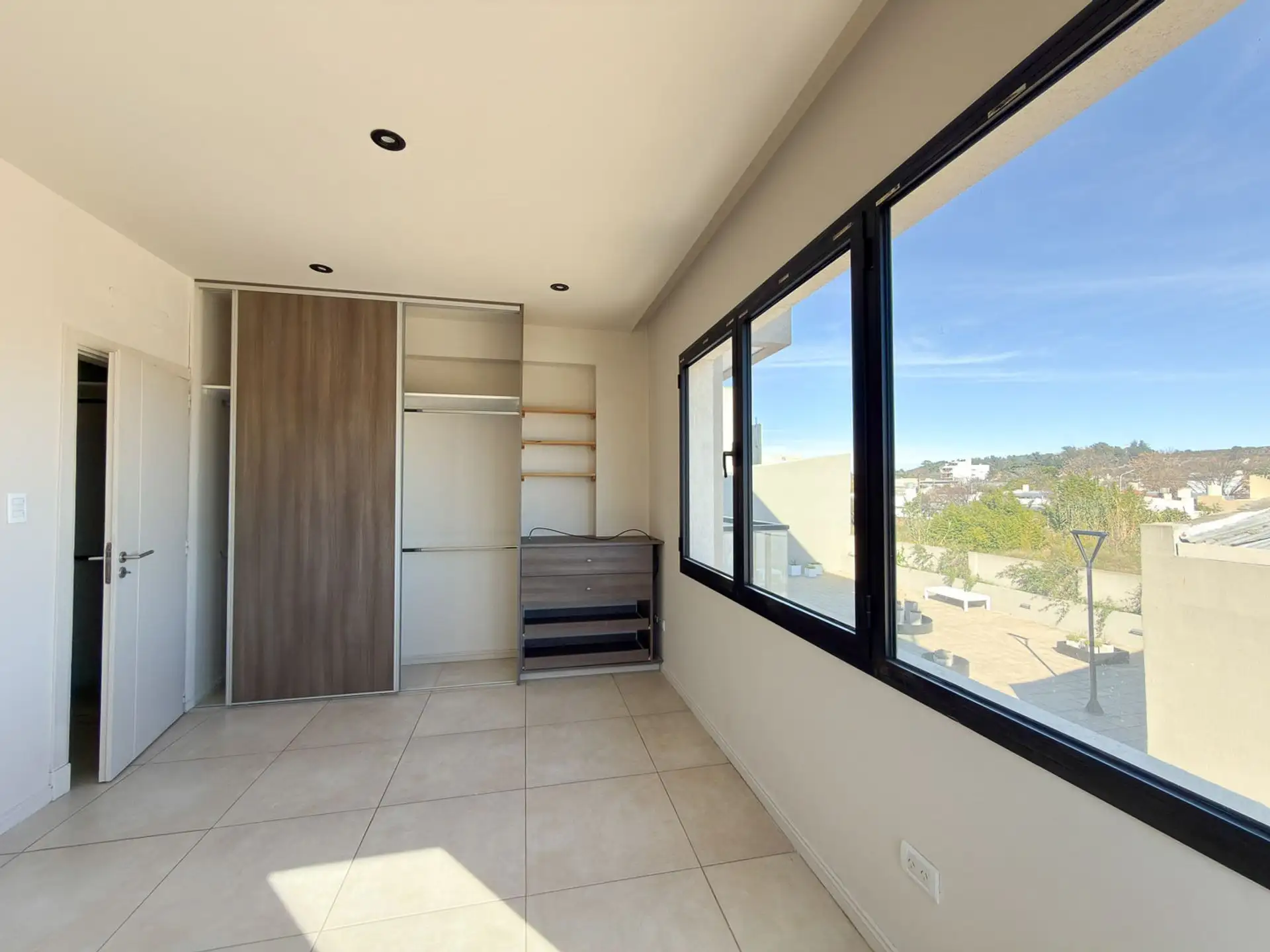 Departamento 3 ambientes en venta en San Lorenzo, 90m²