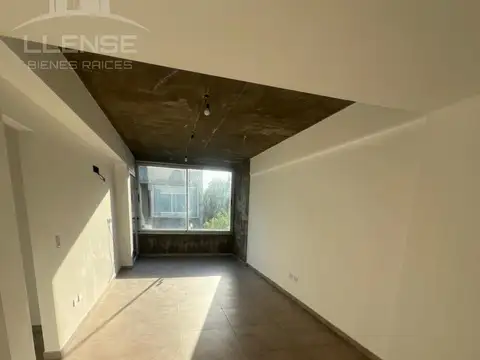 Departamento en Alquiler en Ezpeleta Este, $ 600.000