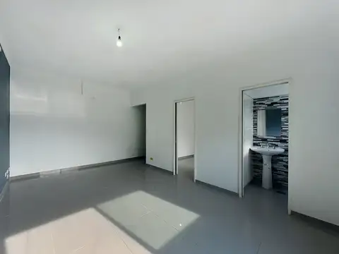 VENTA DE OFICINA EN CENTRO DE VILLA BALLESTER 