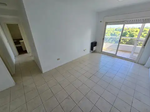 54m - 2 dormitorios - Balcón a la calle - 1 cochera - Baulera