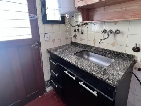 Depto Tipo Casa en Alquiler de 1 dormitorio