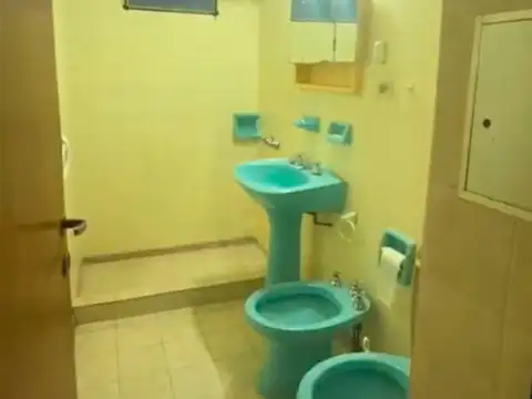 Montevideo 667 , Piso 06