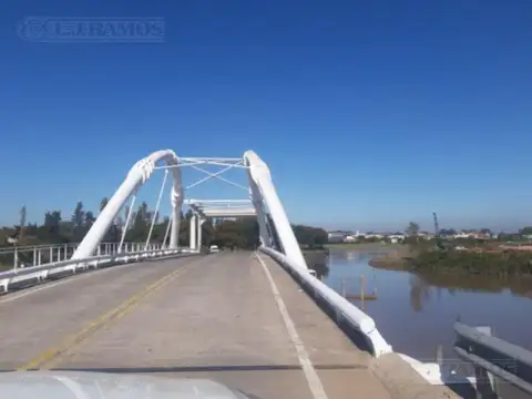 EL YACHT - lote al río