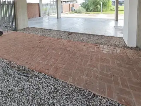 Departamento en Alquiler en Fisherton, $ 1.400.000