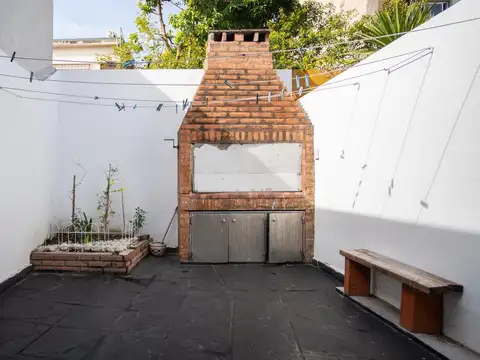 Depto Tipo Casa en Venta en Moron Sur, USD 93.000