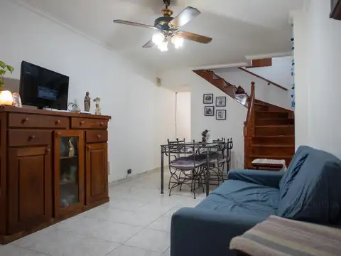 Depto Tipo Casa 4 ambientes con 1 baño