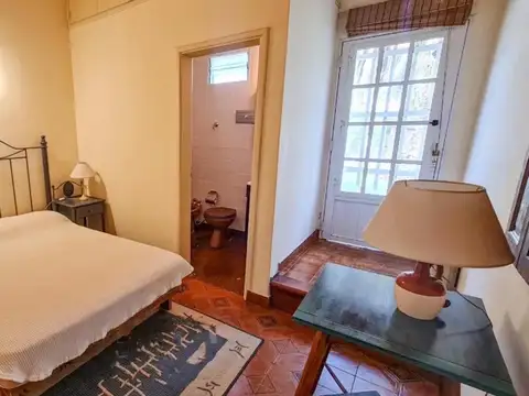 Casa 5 ambientes con 4 baños