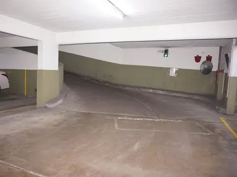 Cochera Venta Belgrano Doble 2 Autos Chicos