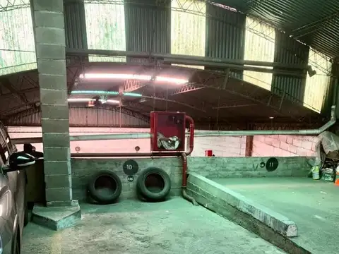 AMPLIA COCHERA CON SEGURIDAD EN VENTA - NUEVA CORDOBA
