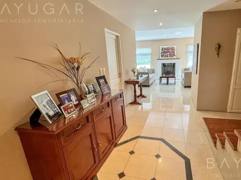 Casa en Venta de 5 dormitorios