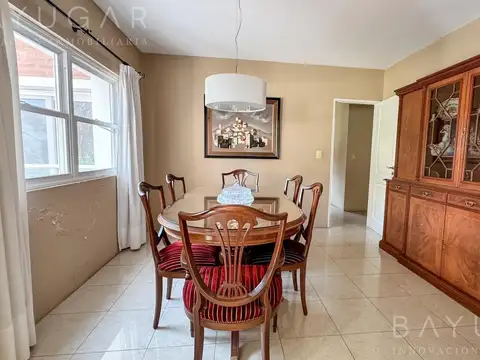 Casa en Venta con 6 cocheras