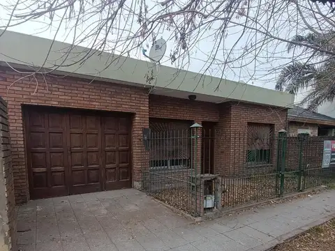 Casa en Venta en Berazategui, USD 75.000
