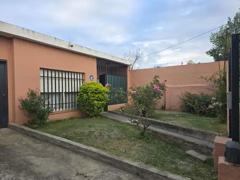 Casa en venta – Bella Vista, Calle Arroyo 1289