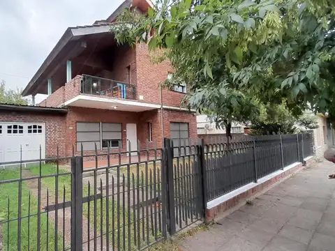Venta casa en J.C. Paz