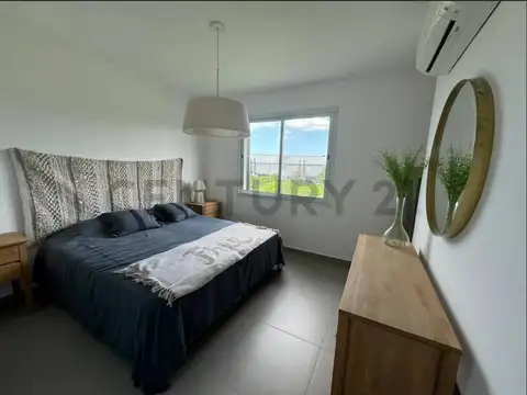Casa en Venta en Garin, USD 157.000