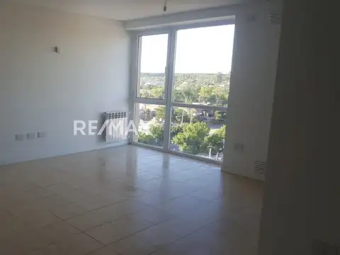 Edif Jardines de Esmerala Torre Oeste Miguel Muñoz 1000