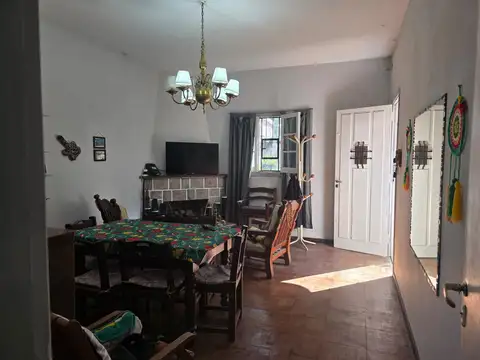 Casa 3 ambientes con 2 baños