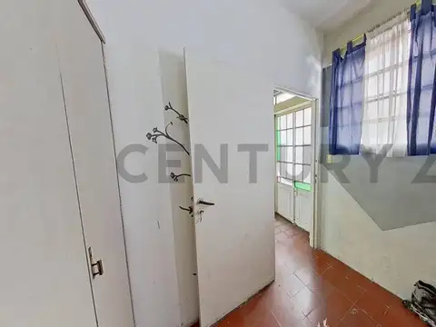 Defensa 600, Piso 0