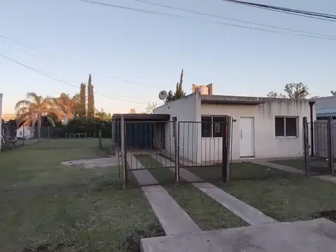 Casa de 2 Dormitorios en Funes City