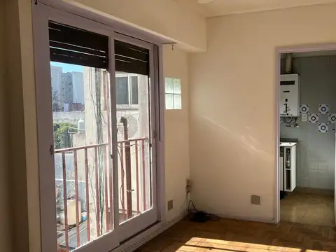 Avenida La Plata 800, Piso 4