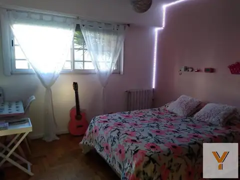 Casa en venta - 2 Dormitorios 1 Baño - Quilmes
