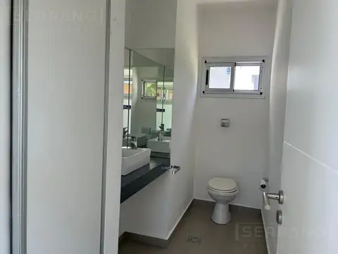 Casa en Venta al Este