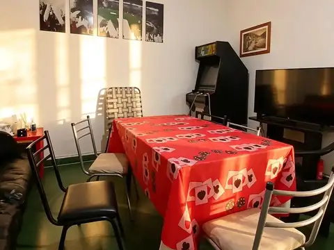Depto Tipo Casa en Venta de 7 ambientes