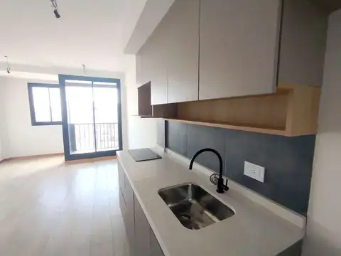 F Bucarelli 2400, Piso 10