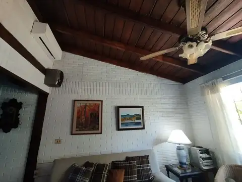 Casa 5 ambientes con 3 baños