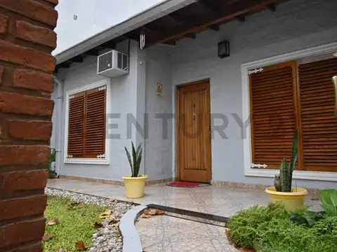 DOS PROPIEDADES EN BLOQUE  MAS DEPARTAMENTO EN PLANTA ALTA SOBRE LOTE DE 20 X 30