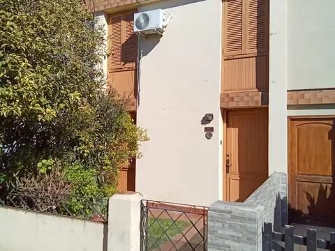 Venta Casa en Valentín Alsina (Lanús) B.rio Obrero
