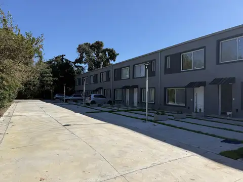 Depto Tipo Casa en Venta de 3 dormitorios