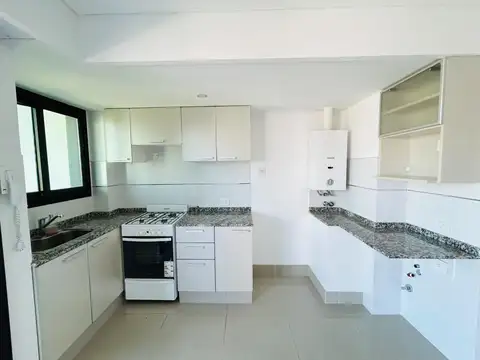 Departamento en Alquiler en Nuestra Señora De Lourdes, $ 550.000