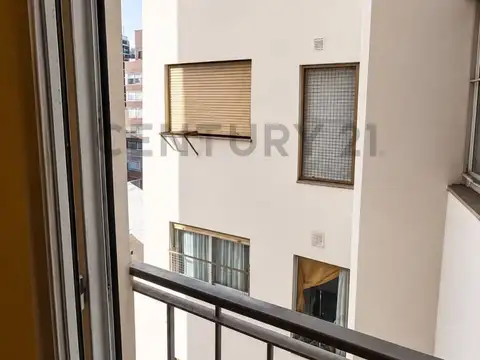 VENTA 2 AMBIENTES, San Cristóbal - OPORTUNIDAD A RECICLAR 