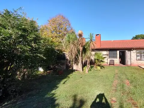 CASA 5 AMBIENTES EN VENTA ADROGUE PILETA Y PARQUE