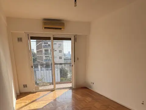 Departamento en Alquiler en Flores, $ 950.000