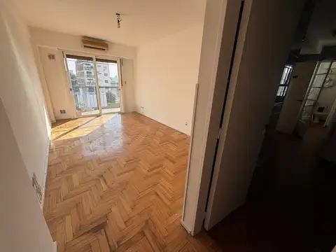 Alquiler departamento 3 ambientes con balcón