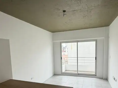 Joaquín V. González 2400, Piso 3