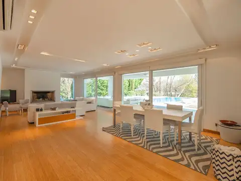 Casa en Venta de 5 dormitorios