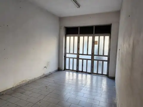 VENDO/ PERMUTO CASA CENTRICA BELGRANO Y URQUIZA