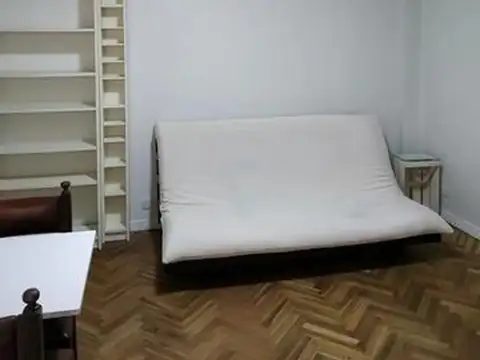 Almirante Brown 300, Piso 3