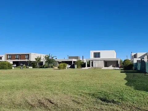 Barrio Vida 1 - Av. Arturo Illia 300