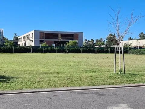 Terreno en Venta 40  mts Fondo