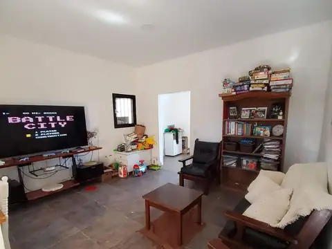 Casa 3 ambientes con 1 baño
