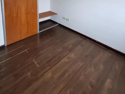 Departamento en Alquiler en Abasto, $ 450.000