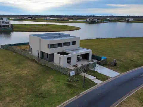 Puertos del Lago - Amarras